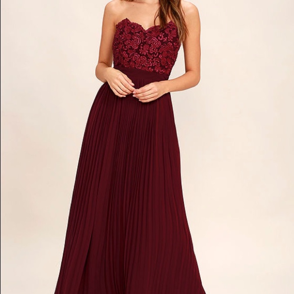 Gorgeous Burgundy Lace Strapless Maxi Dress